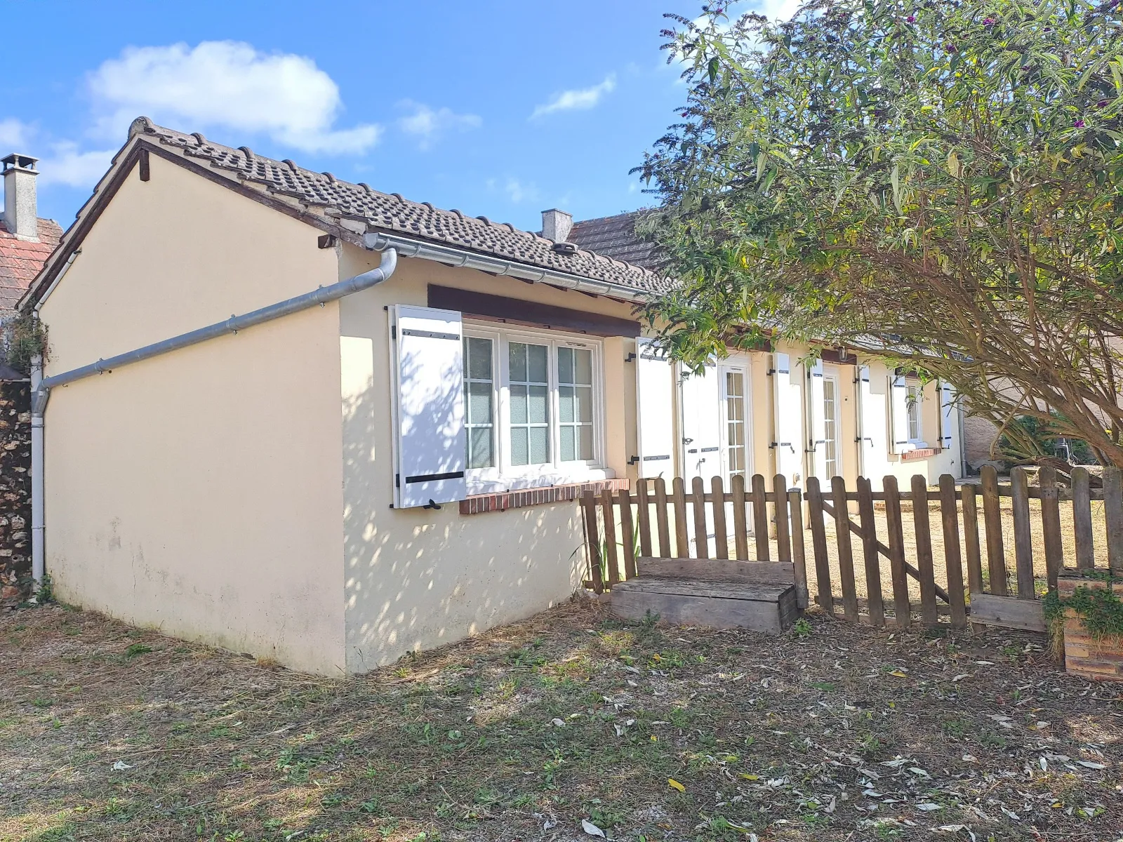 Ensemble immobilier à St Piat - 5 pièces 