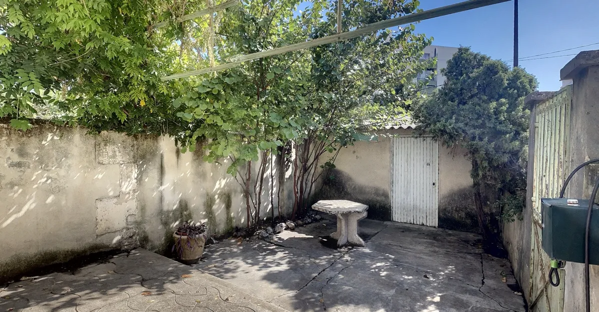 À vendre: Maison de caractère à Avignon, quartier Arrousaire 