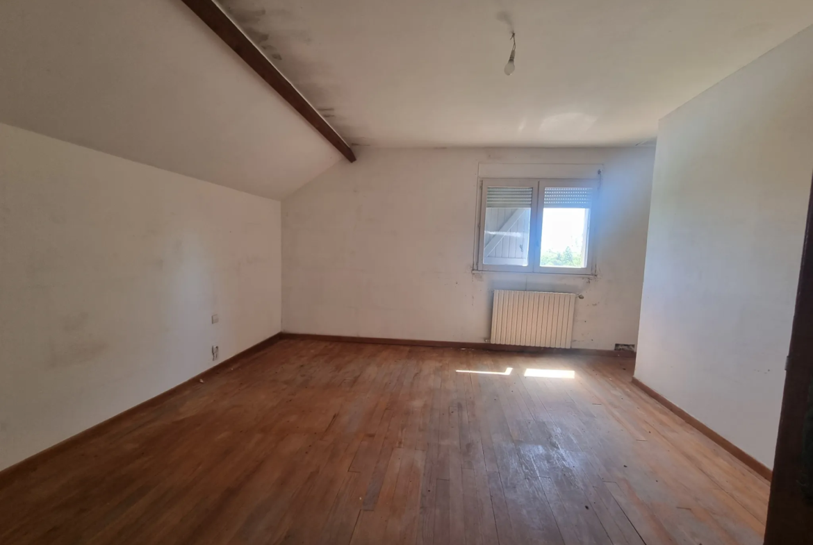 Maison de 133,88 m² à vendre à Mieuxce, Alençon 