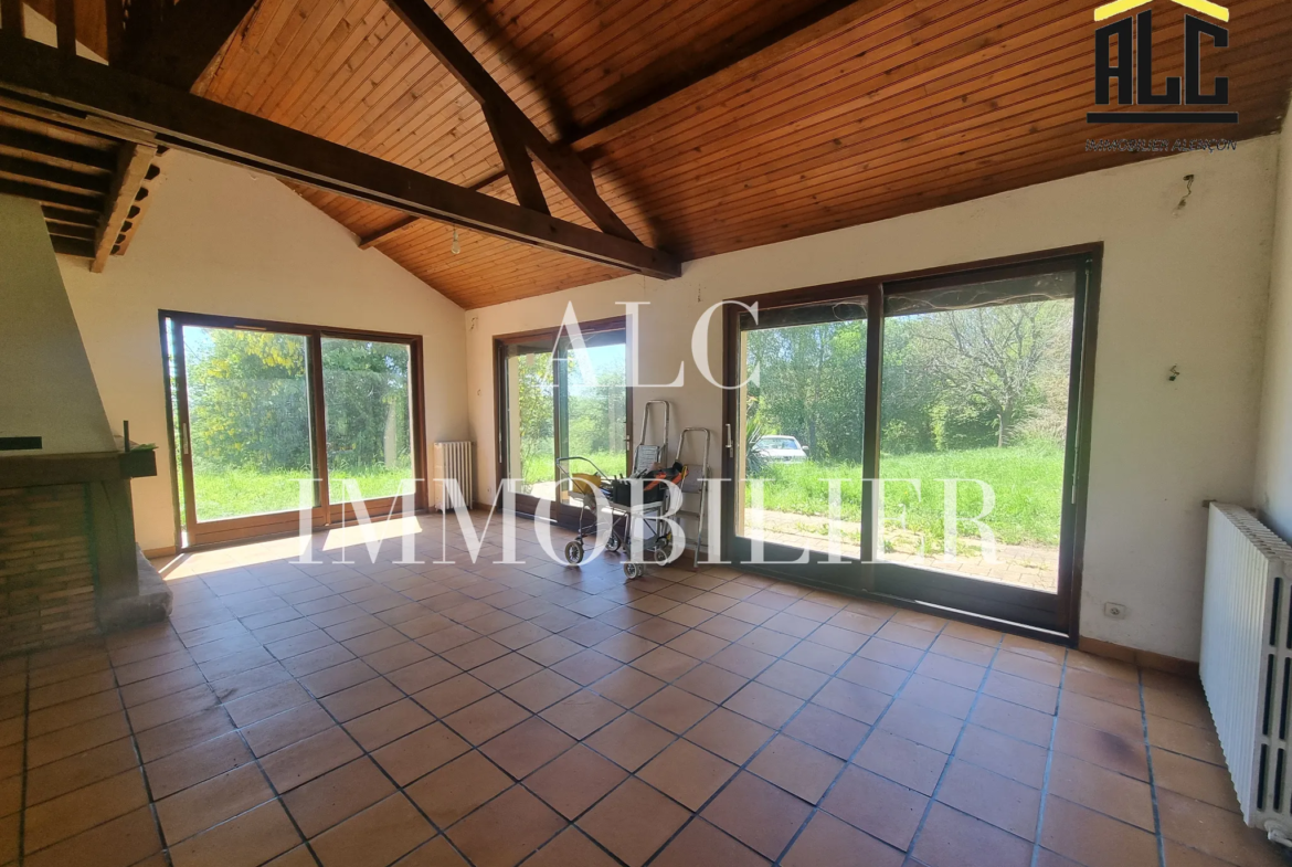 Maison de 133,88 m² à vendre à Mieuxce, Alençon 