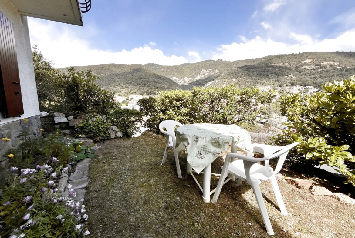 Maison 4 faces avec superbe vue à Amélie-les-Bains 