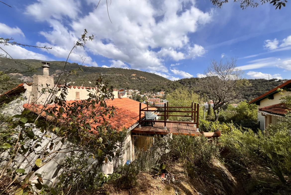 Maison 4 faces avec superbe vue à Amélie-les-Bains 