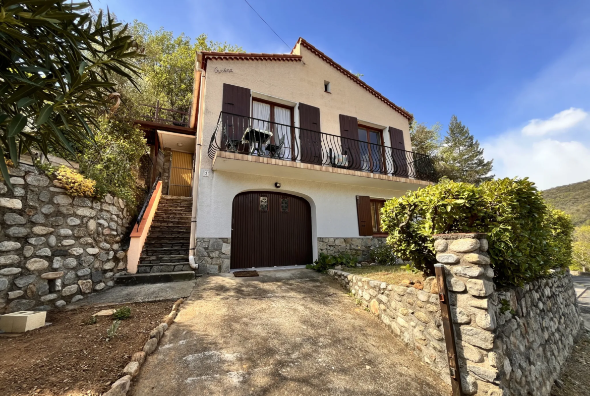 Maison 4 faces avec superbe vue à Amélie-les-Bains 