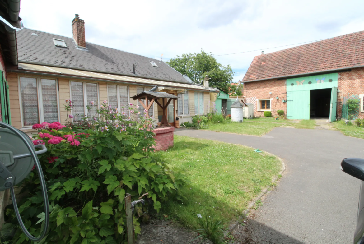 Maison corps de ferme à rénover à Plessier-Rozainvillers 