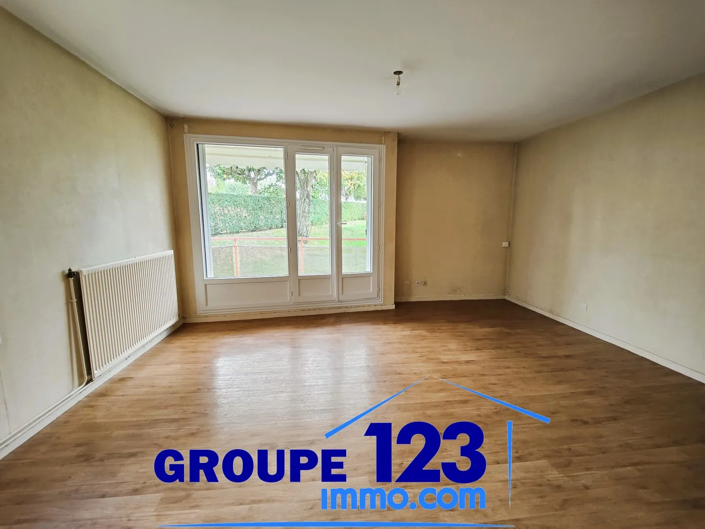 Appartement lumineux en rez-de-chaussée à Migennes 