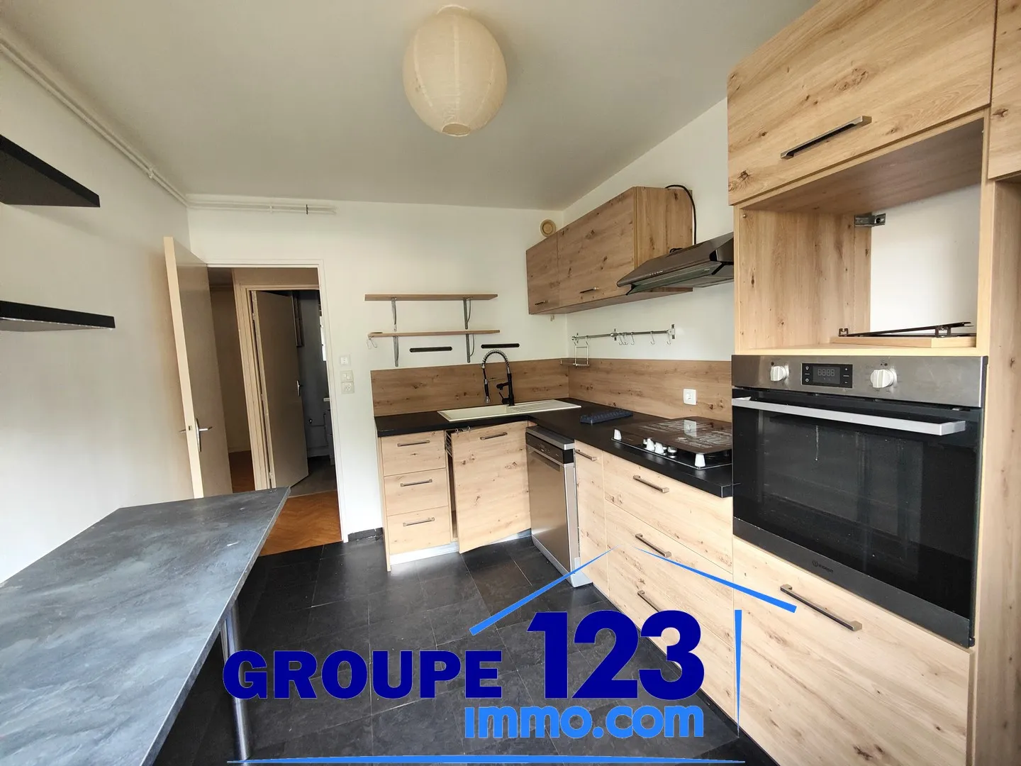 Appartement lumineux en rez-de-chaussée à Migennes 