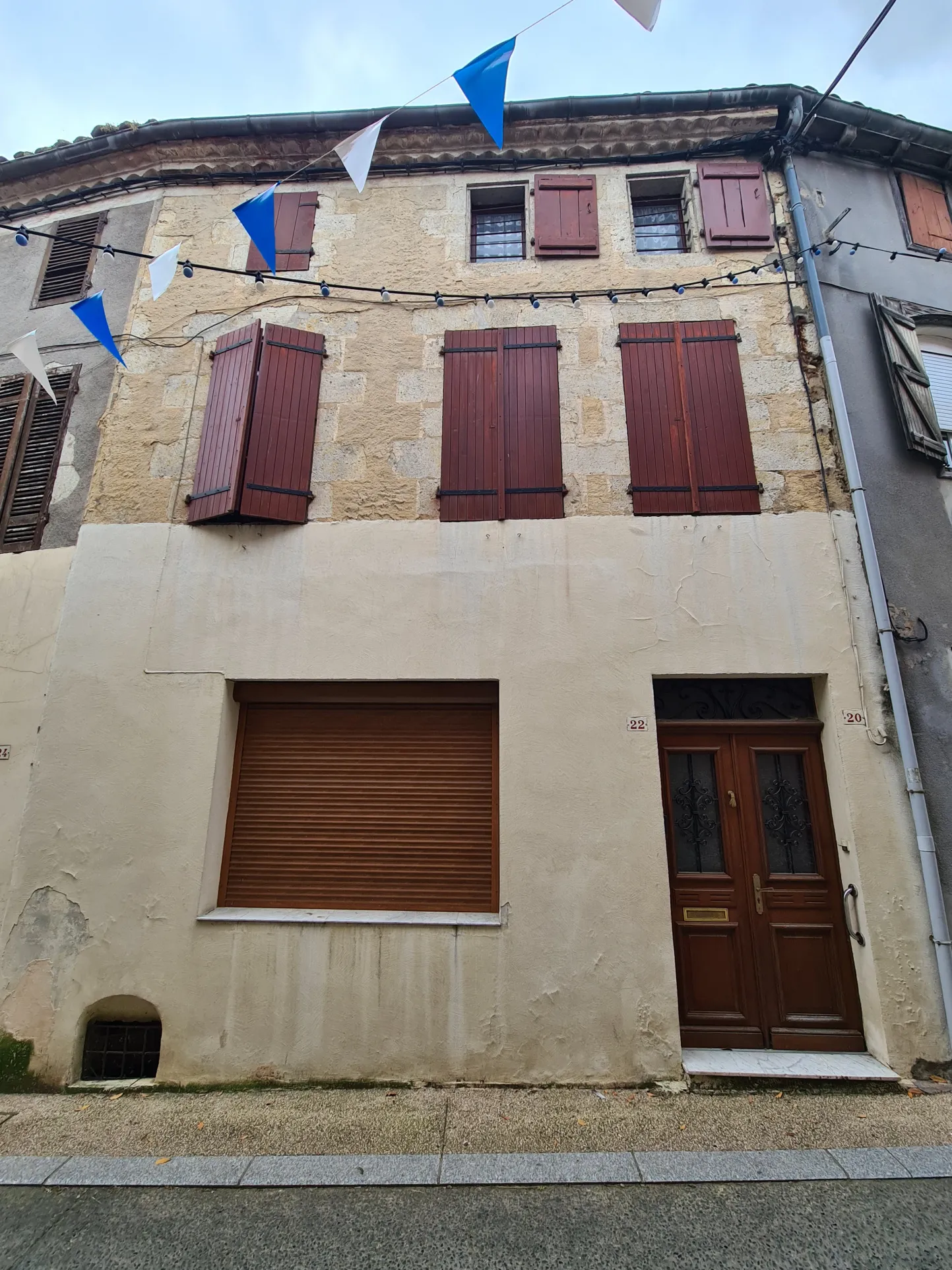 À vendre : Ensemble de deux maisons à Eauze avec cour intérieure 