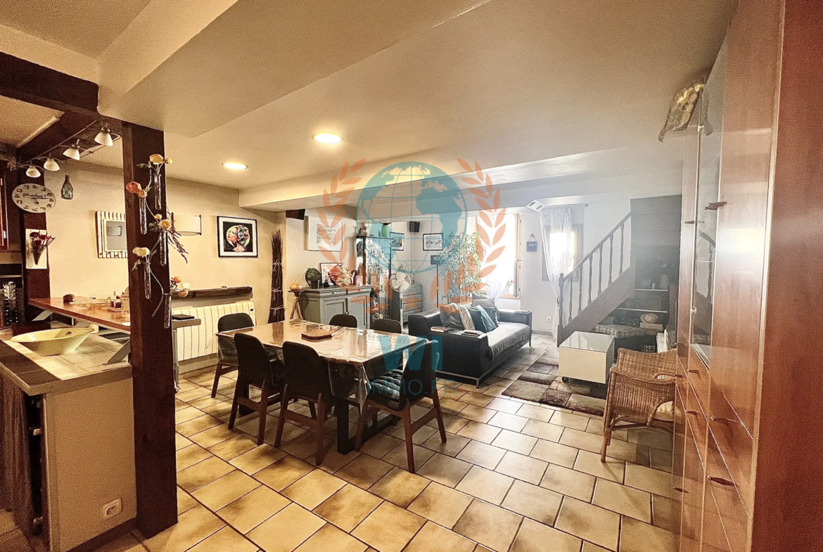 Triplex 5 pièces à vendre à Trans en Provence - 198 000 € 