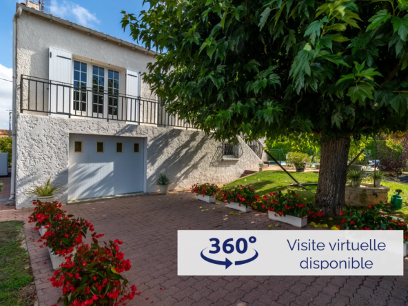 Maison rénovée avec 4 chambres, garage, jardin et piscine à Saint-Savinien