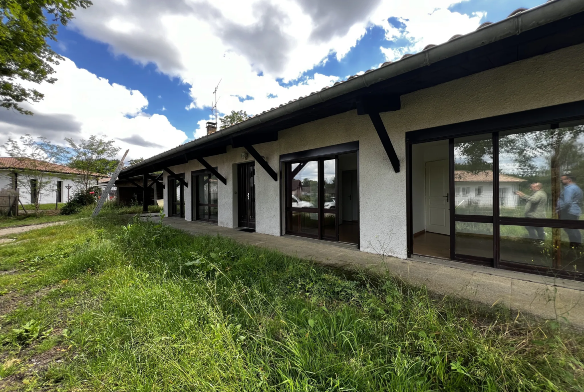 Maison contemporaine Girolle 3 chambres avec jardin et garage à Roaillan 