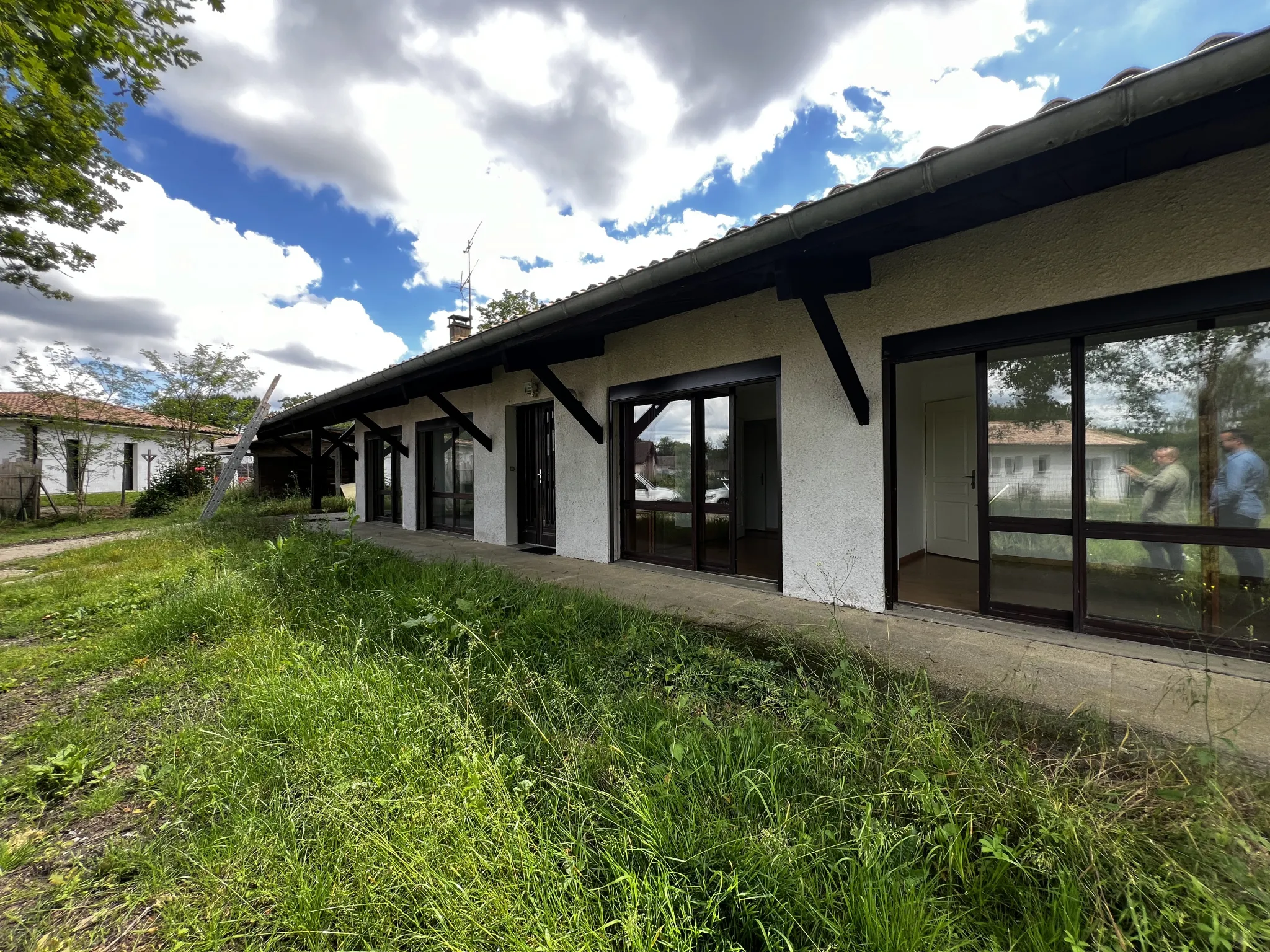 Maison contemporaine Girolle 3 chambres avec jardin et garage à Roaillan 