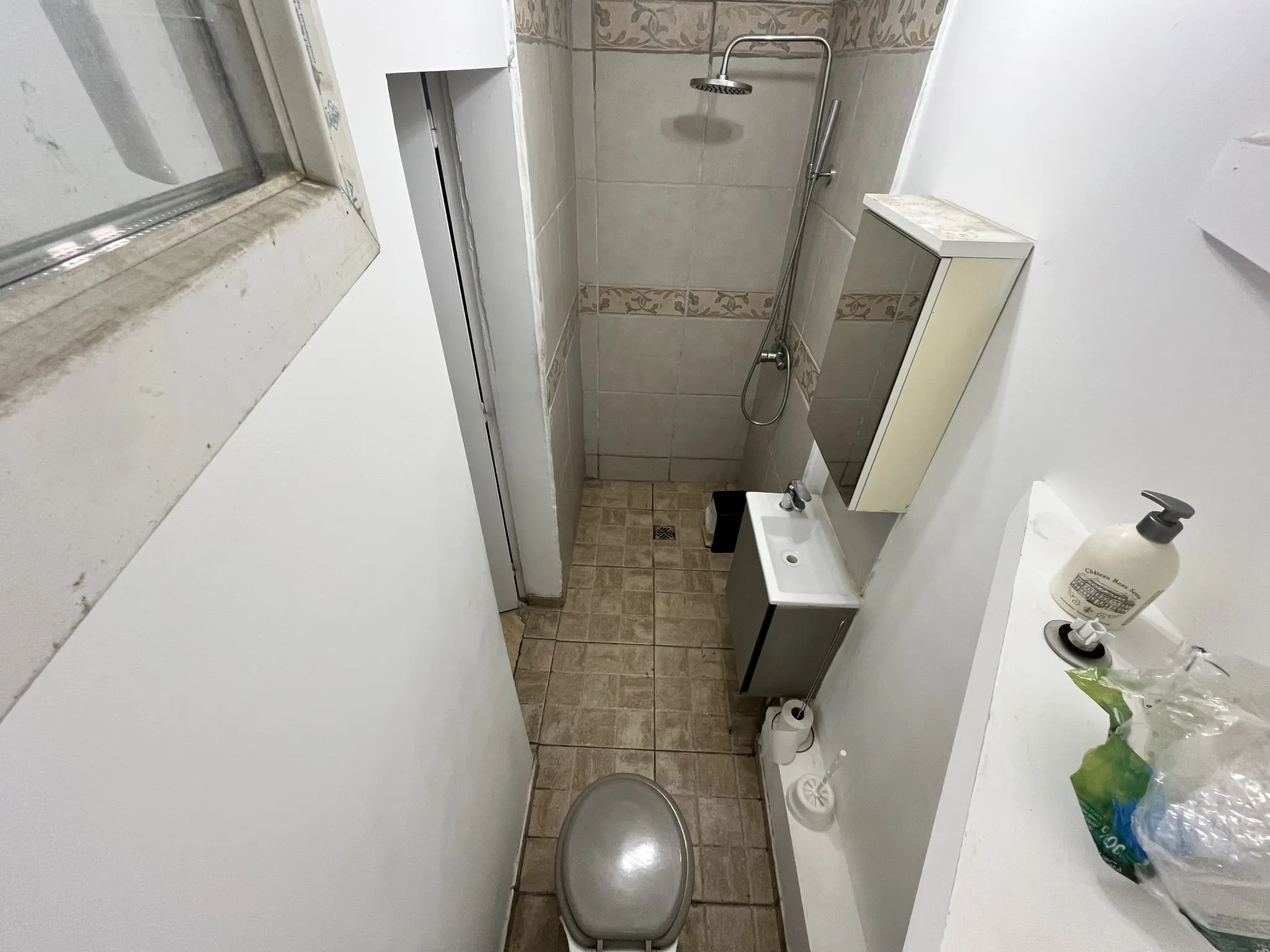 Maison 128 m2 avec fort potentiel en zone franche à Marseille 