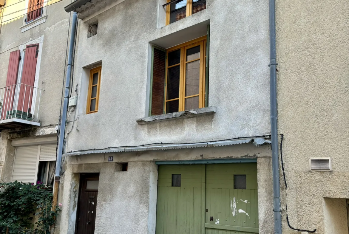 Maison de village à rénover à Valréas - 115 m² 