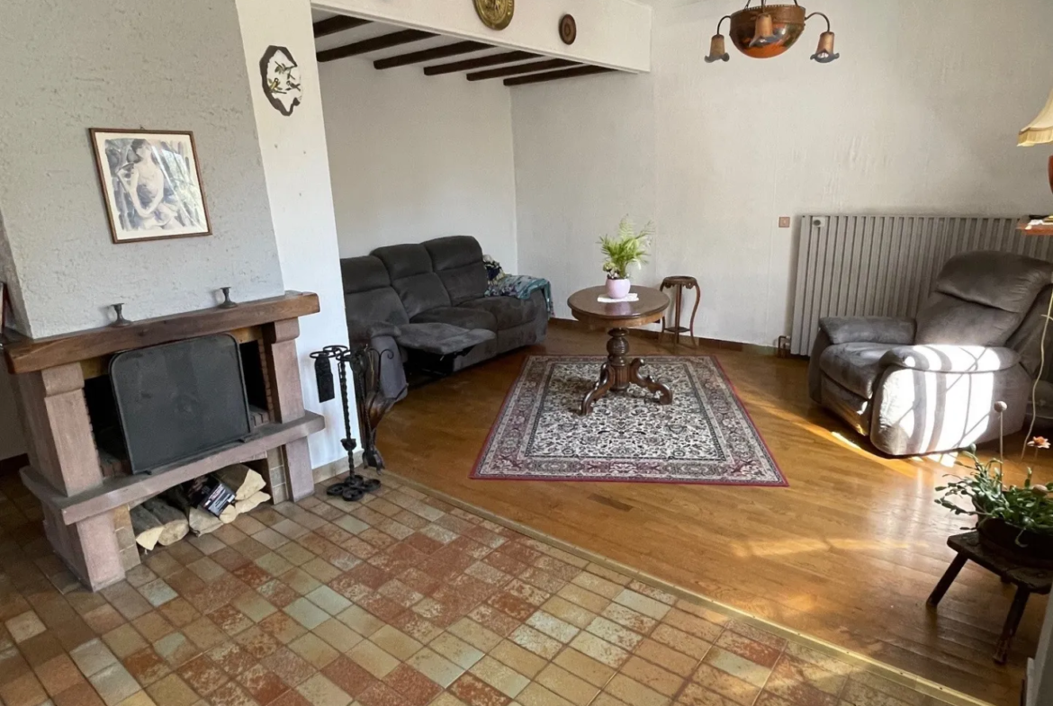 Maison à vendre à Montreux-Vieux – 186 m² sur 9,18 ares 