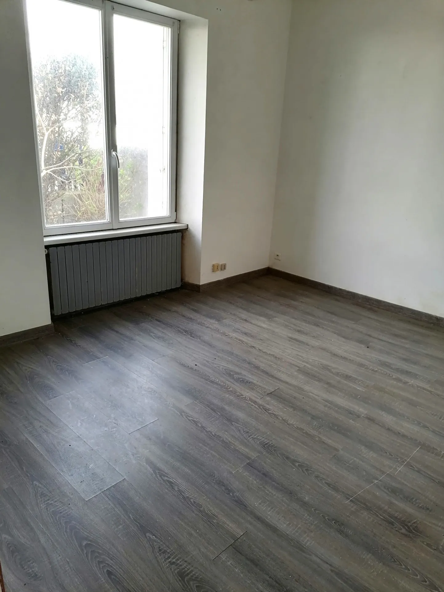 À Plogoff, maison de 105 m² à rénover - 180 200 € 