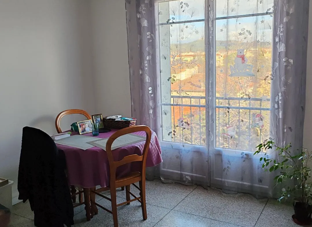 À vendre : Appartement 3 pièces de 62 m² à Salon de Provence 