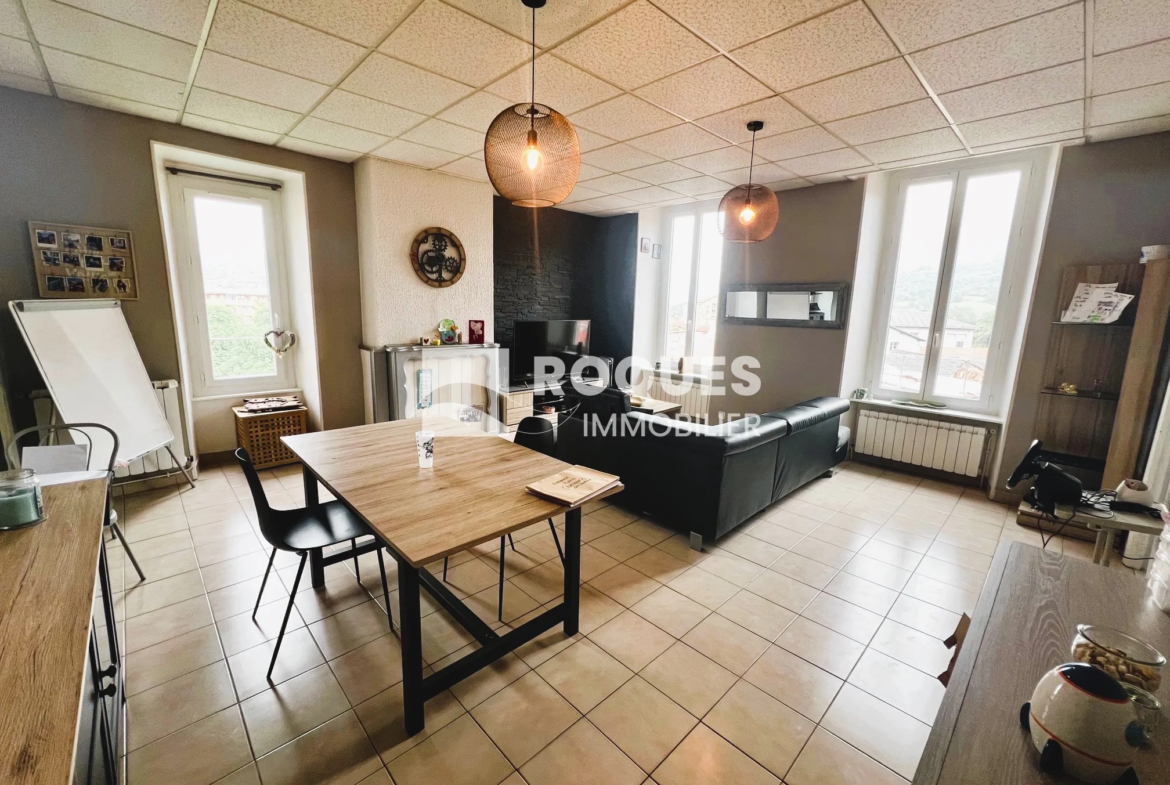 Vente Appartement à Millau avec Terrasse et 5 Chambres 