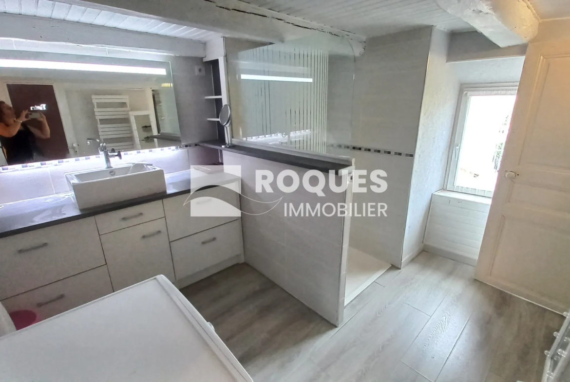 Vente Appartement à Millau avec Terrasse et 5 Chambres 