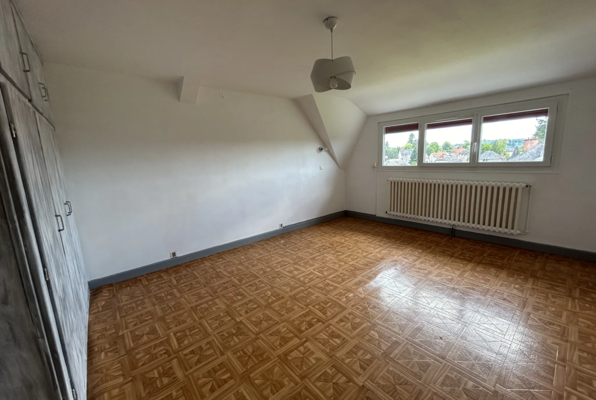 Maison à vendre à Chamboulive - 4 Chambres et Terrain de 2000 m² 