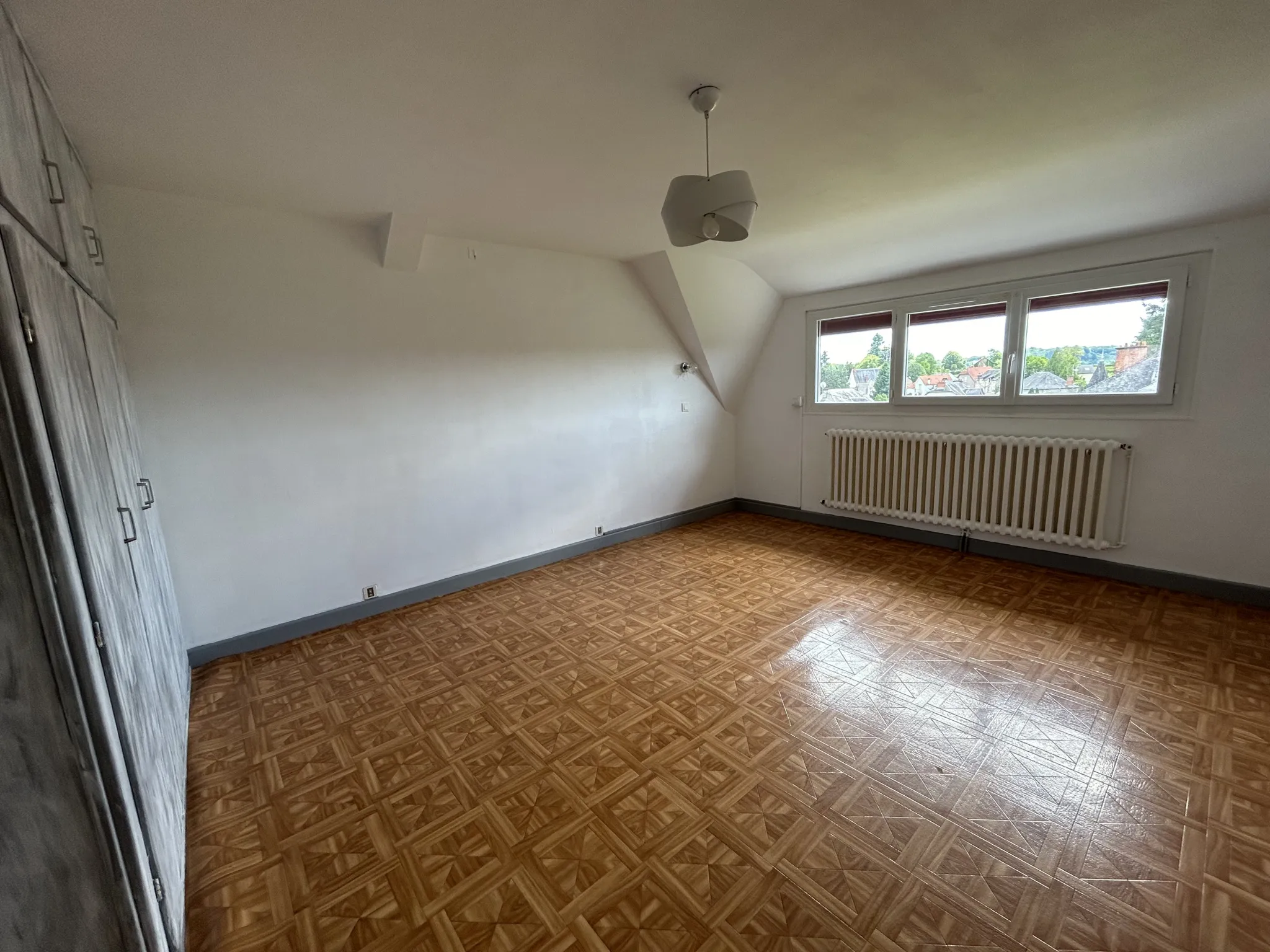 Maison à vendre à Chamboulive - 4 Chambres et Terrain de 2000 m² 