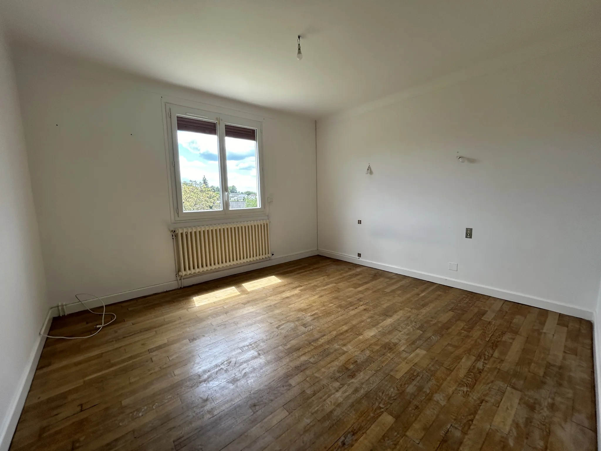 Maison à vendre à Chamboulive - 4 Chambres et Terrain de 2000 m² 