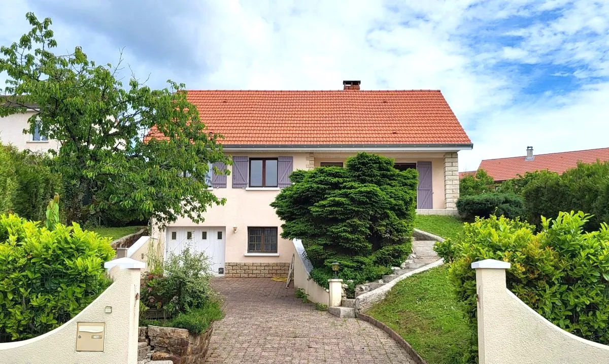 Maison familiale à vendre à Creuzier-le-Vieux, près de Vichy 