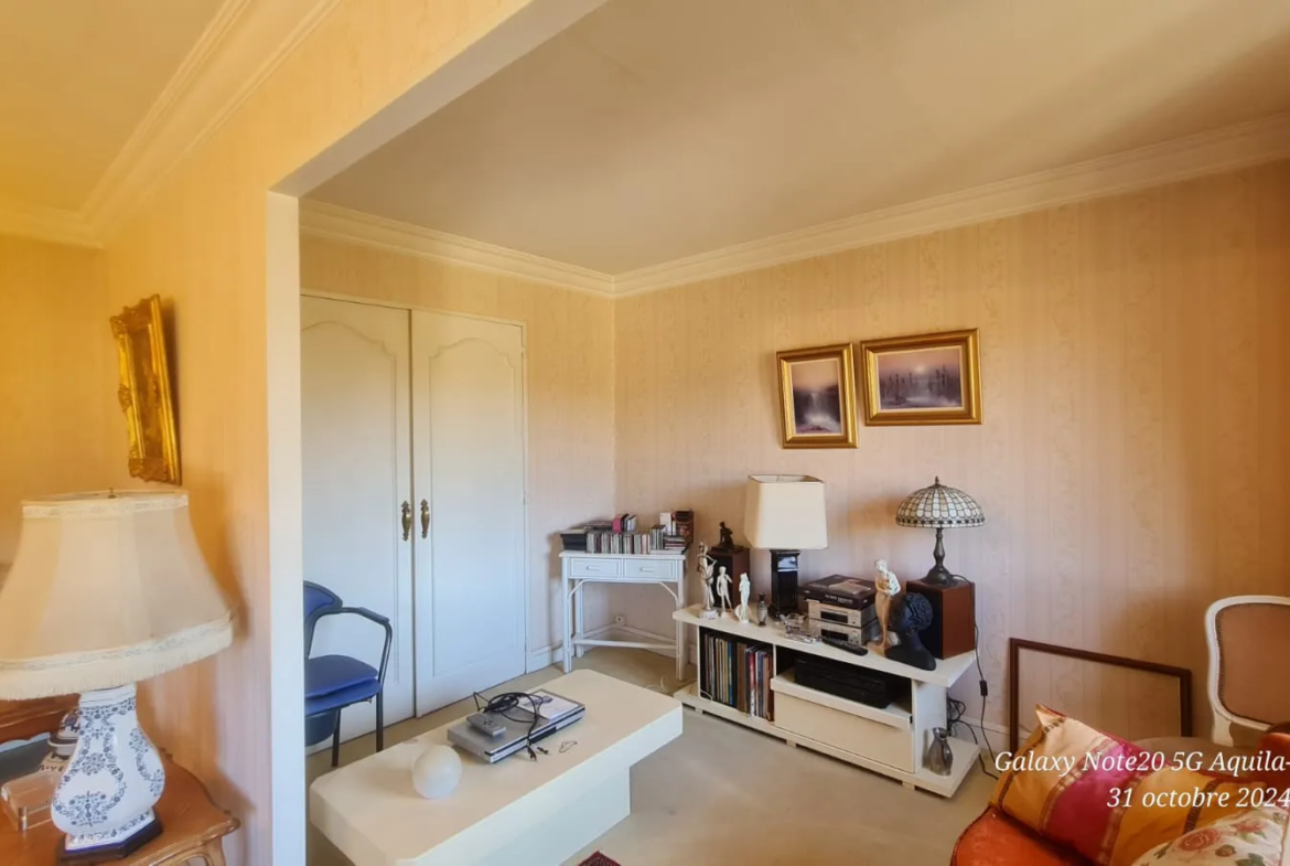 Appartement T4 lumineux à vendre au Cours Fauriel, Saint-Étienne 