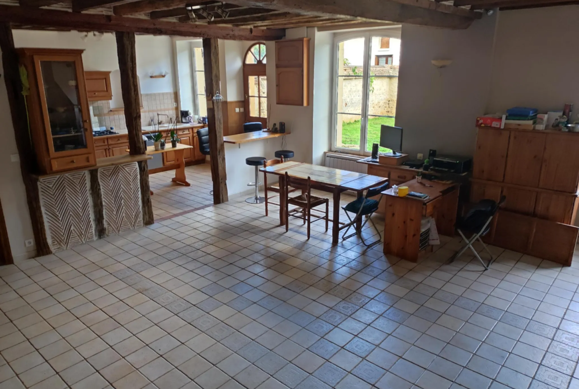 Belle maison rénovée à Auneau, 2 chambres, proximité Angerville 