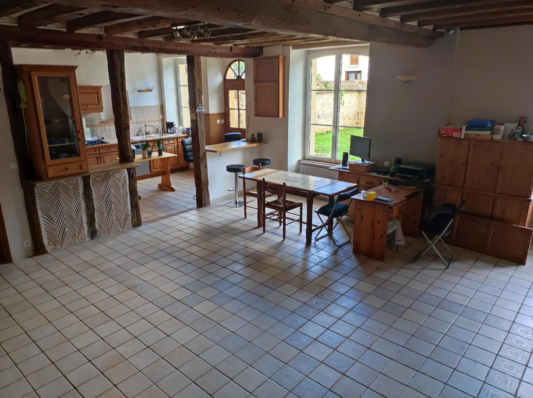 Belle maison rénovée à Auneau, 2 chambres, proximité Angerville 