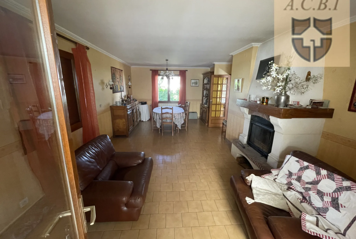 A vendre : Maison 5 pièces à Oucques 