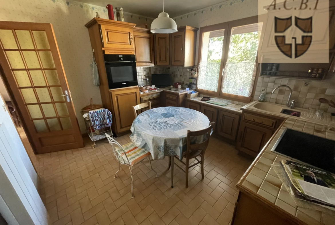 A vendre : Maison 5 pièces à Oucques 