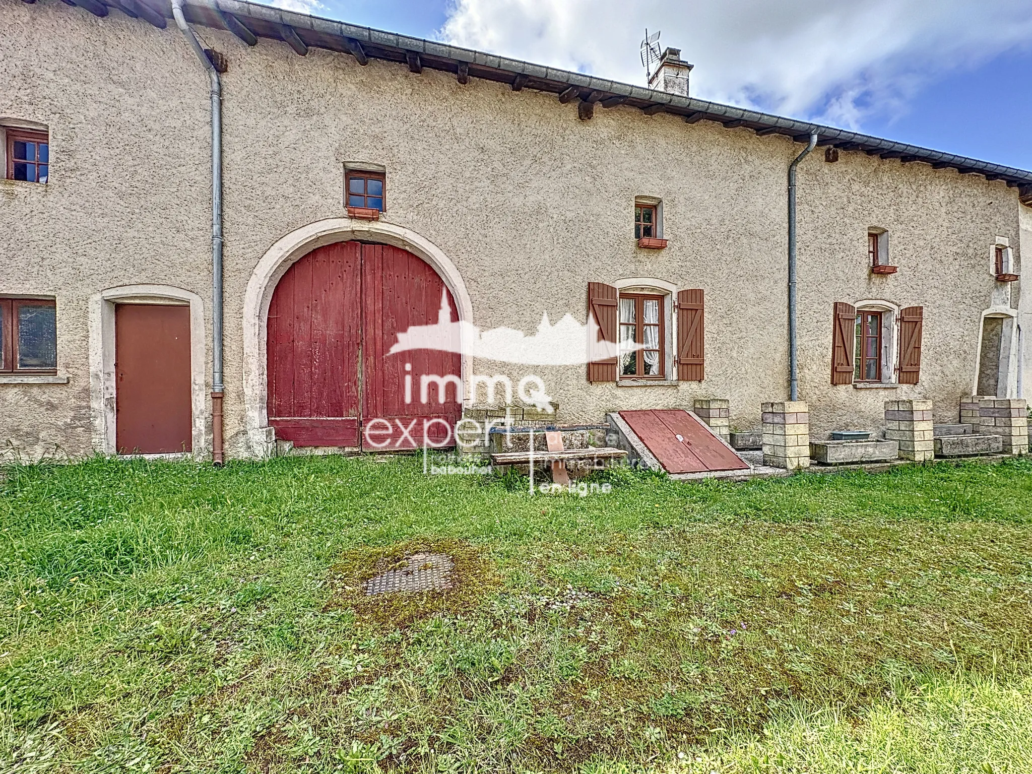 Villa T6 à vendre à Chef-Haut - 130 000 € 