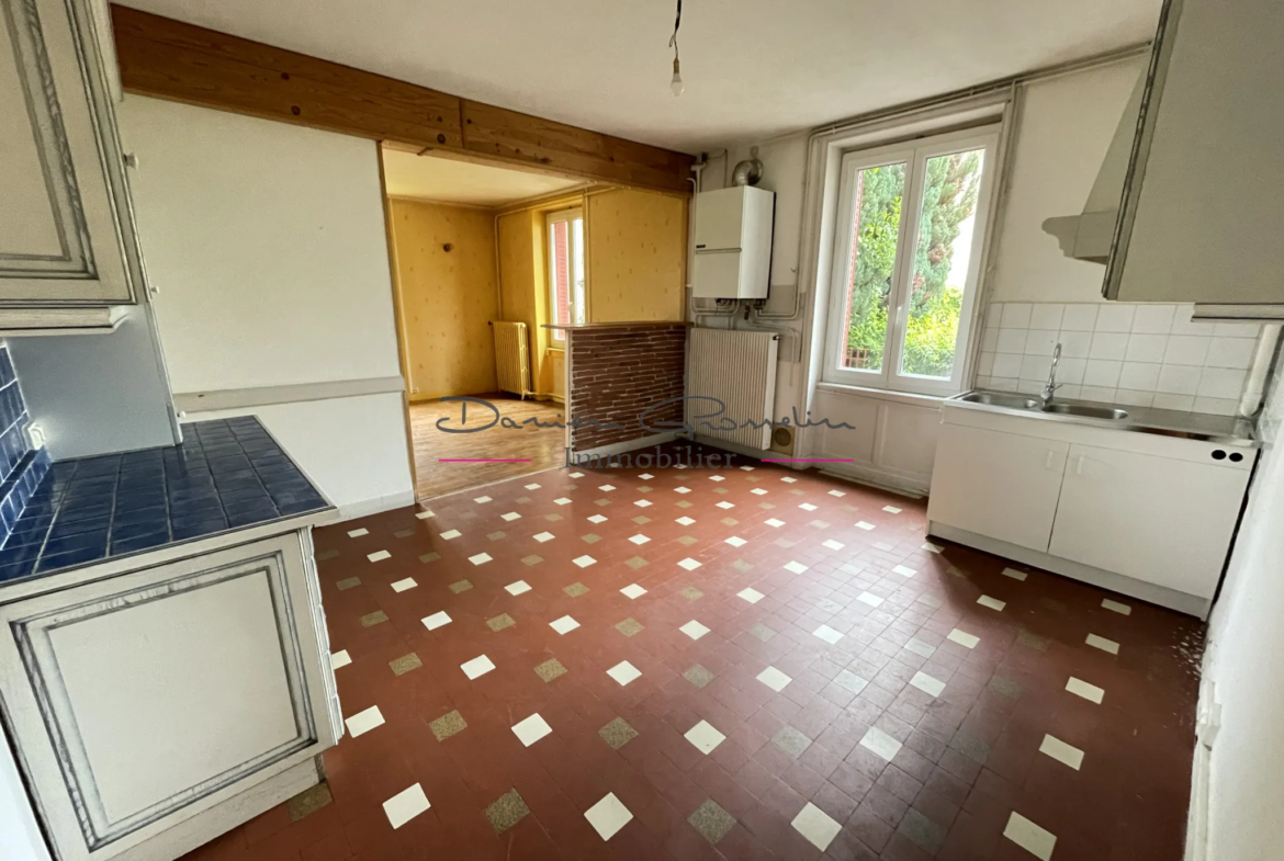 Appartement T3 de plain-pied avec terrasse à Amplepuis 