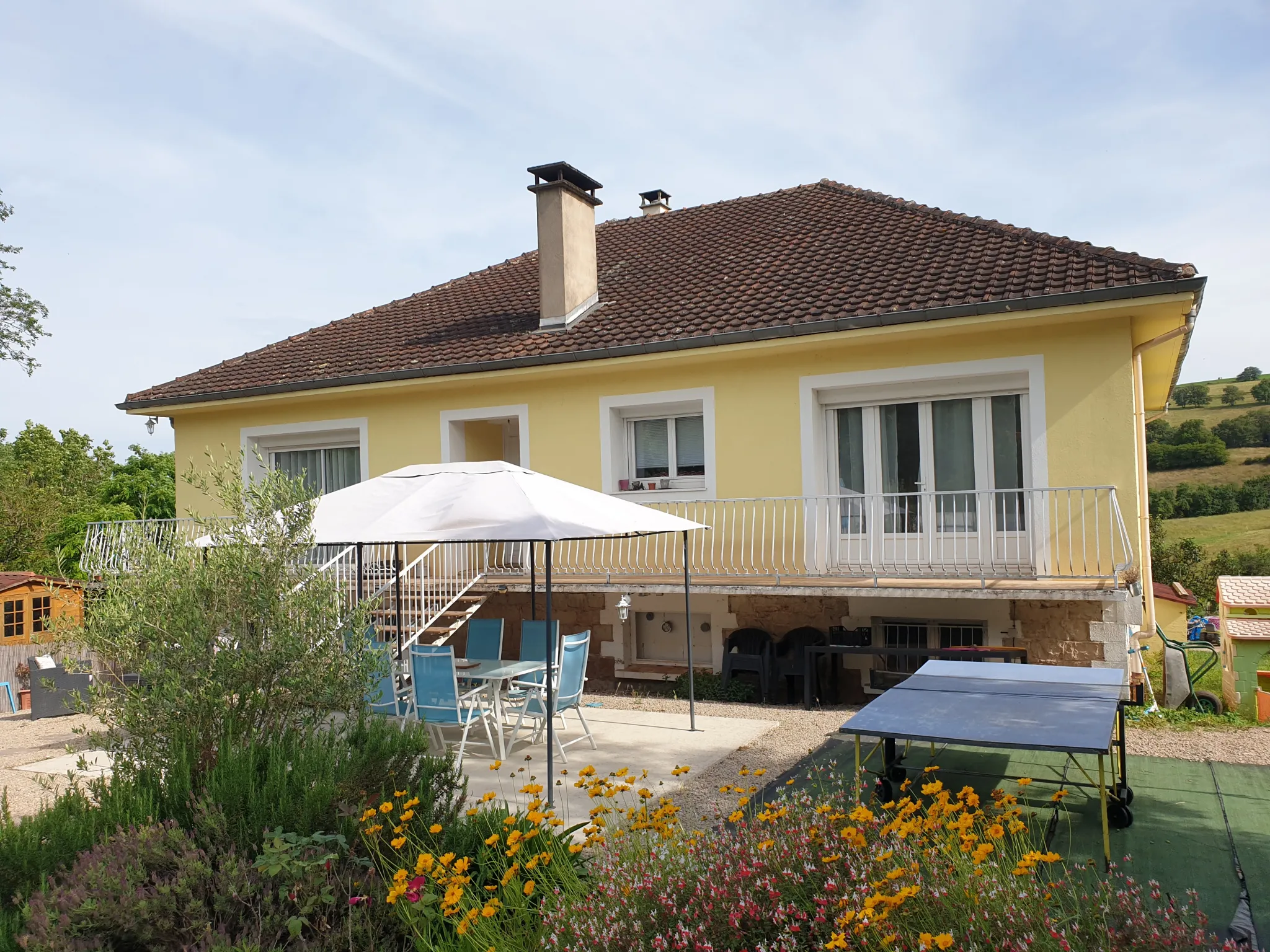 Achetez une Villa avec Piscine à Auzits (12) 