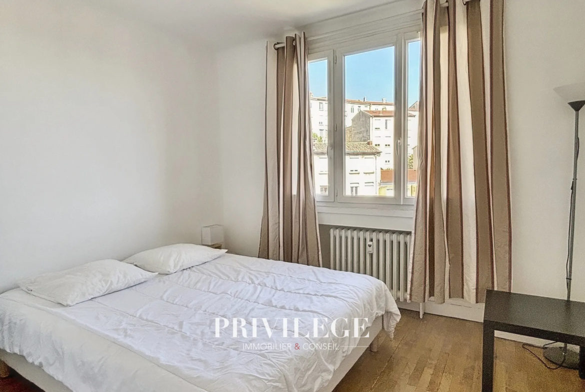 À vendre : Appartement T3 lumineux rénové à Lyon 