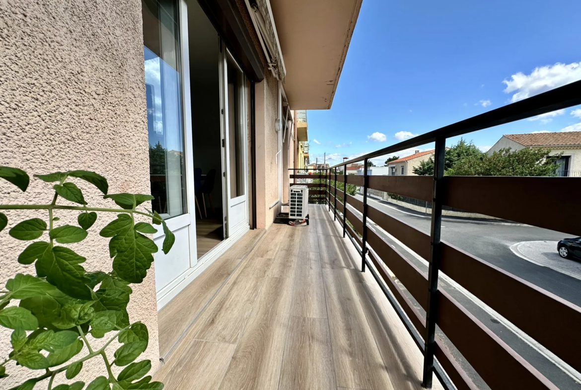 Appartement T3 rénové à Narbonne avec espace extérieur 