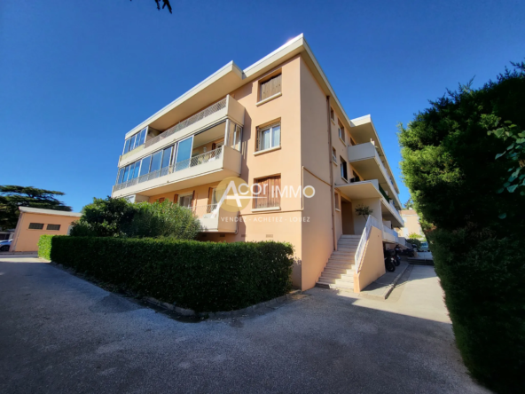 Appartement semi-T4 à vendre à Six-Fours-les-Plages - Proche du centre