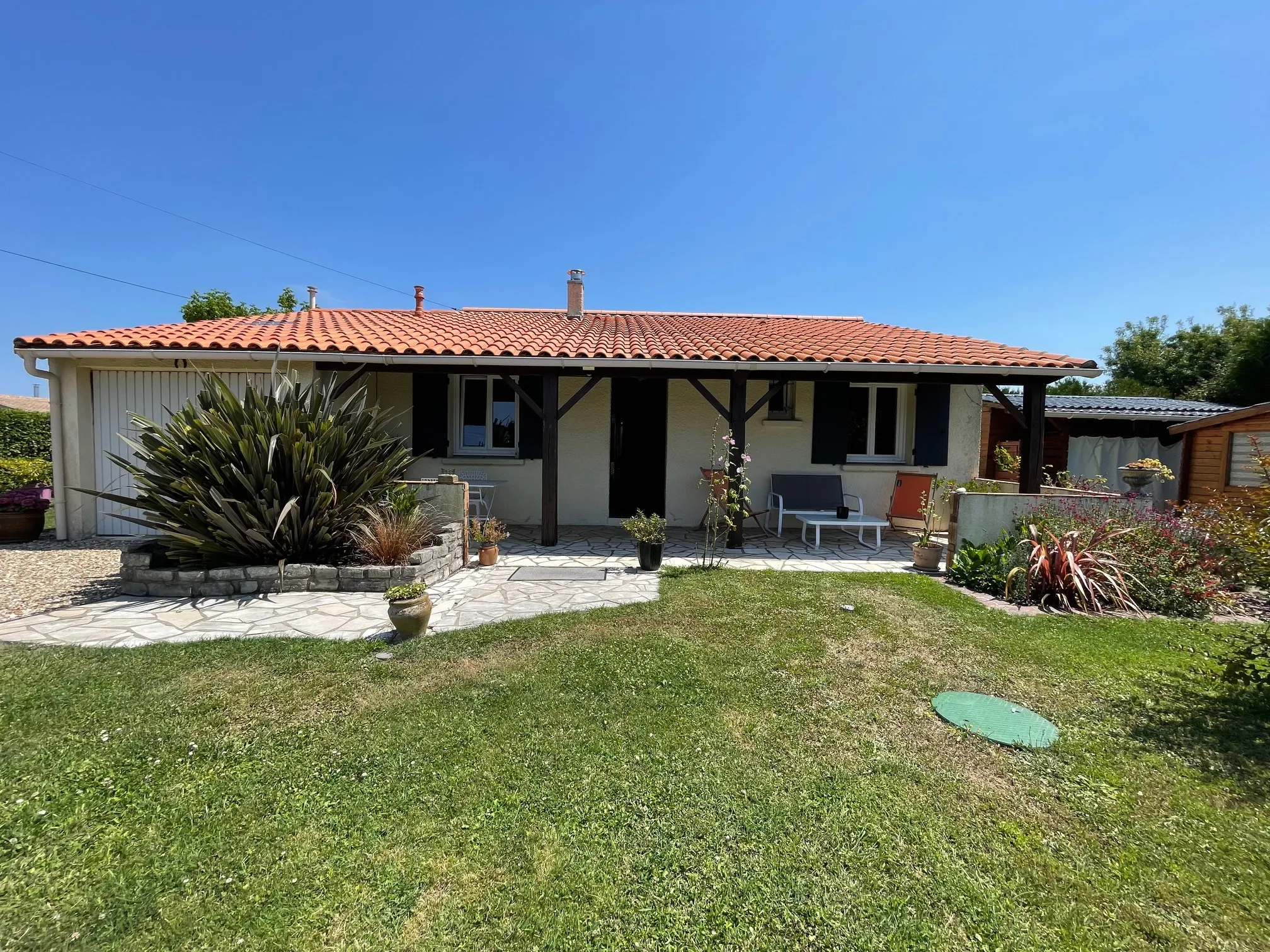 Maison rénovée 4 pièces avec jardin à Meschers-sur-Gironde 