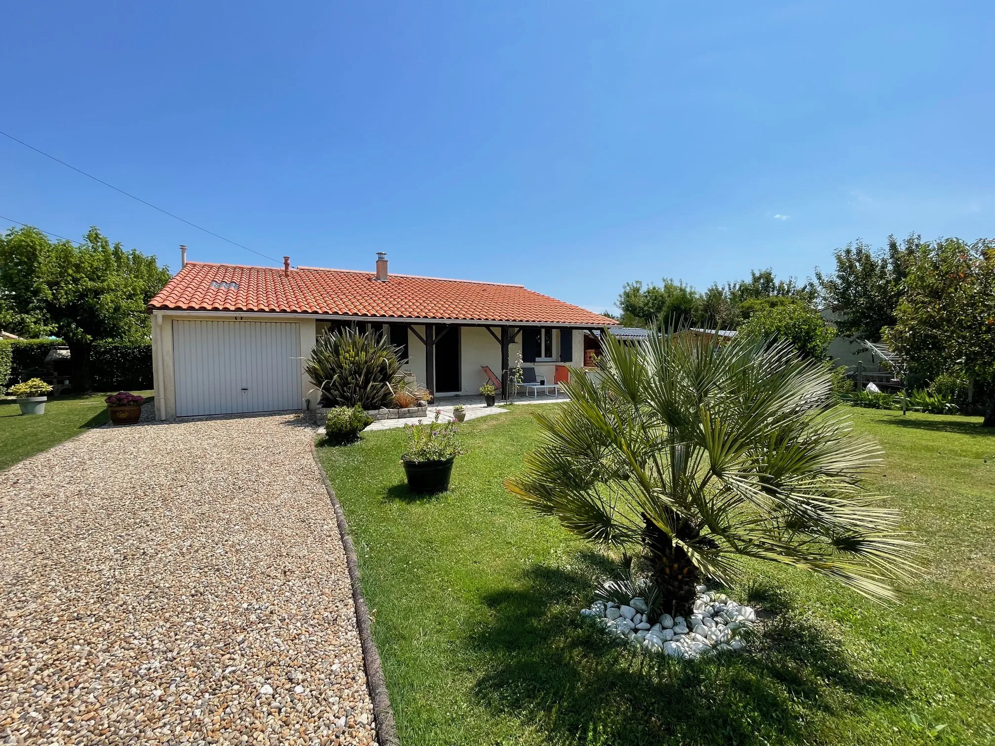 Maison rénovée 4 pièces avec jardin à Meschers-sur-Gironde 