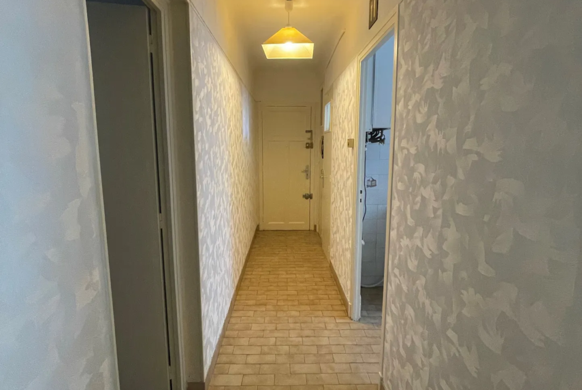 Appartement T3 rénové à vendre près de la Gare de Perpignan 