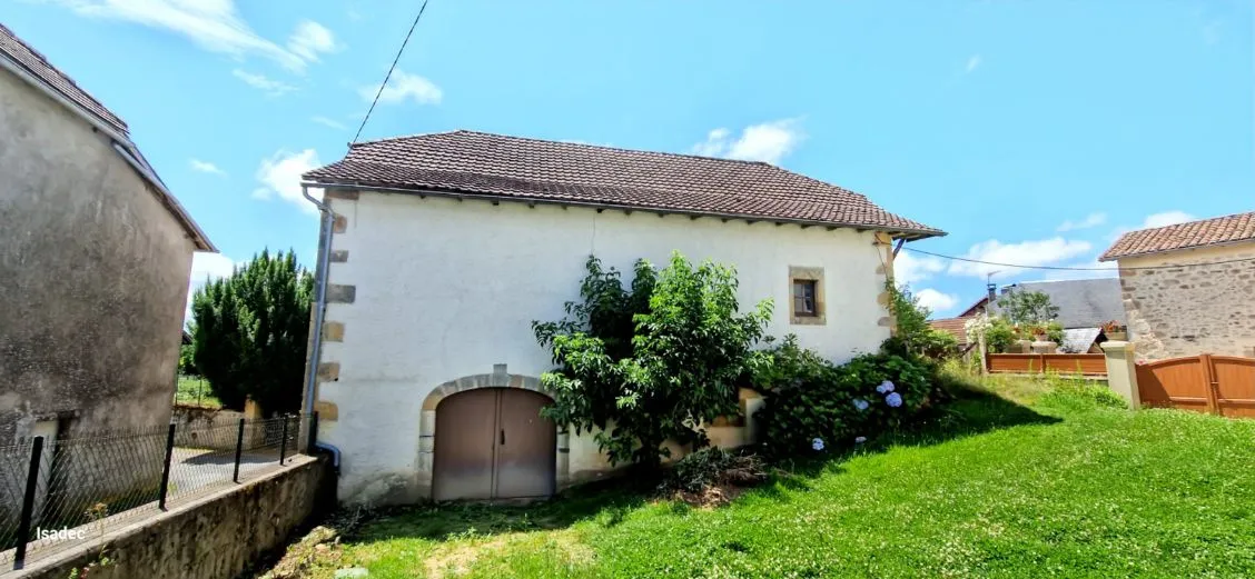 Maison de village rénovée à Molieres avec grange 