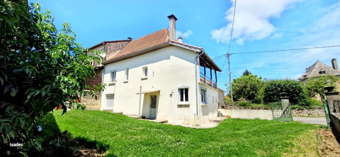 Maison de village rénovée à Molieres avec grange 