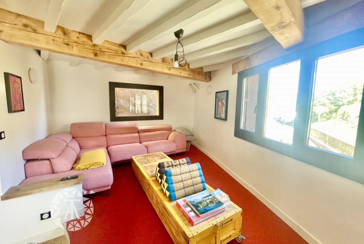 Belle villa rénovée 3 faces à vendre à Port-Vendres 