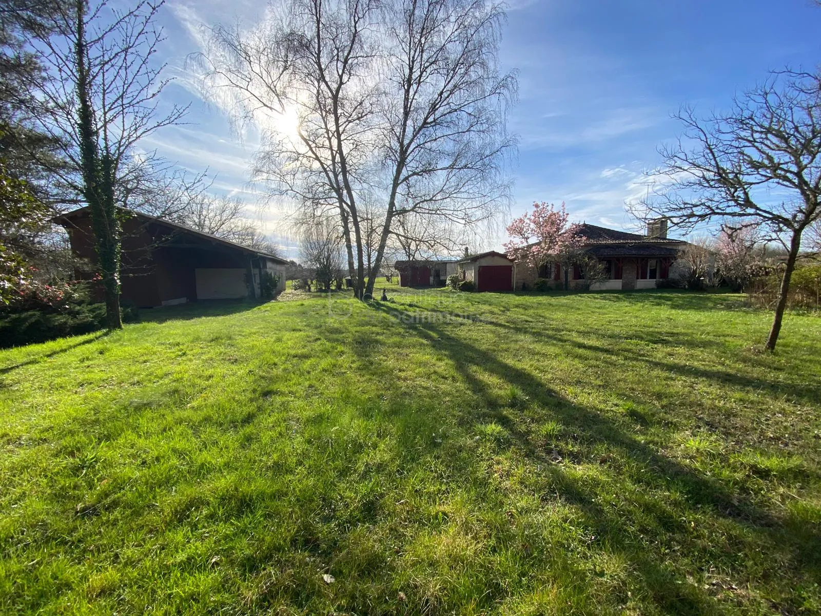 Propriété charmante en pierre à Grignols - 178 m² sur 4,5 hectares 