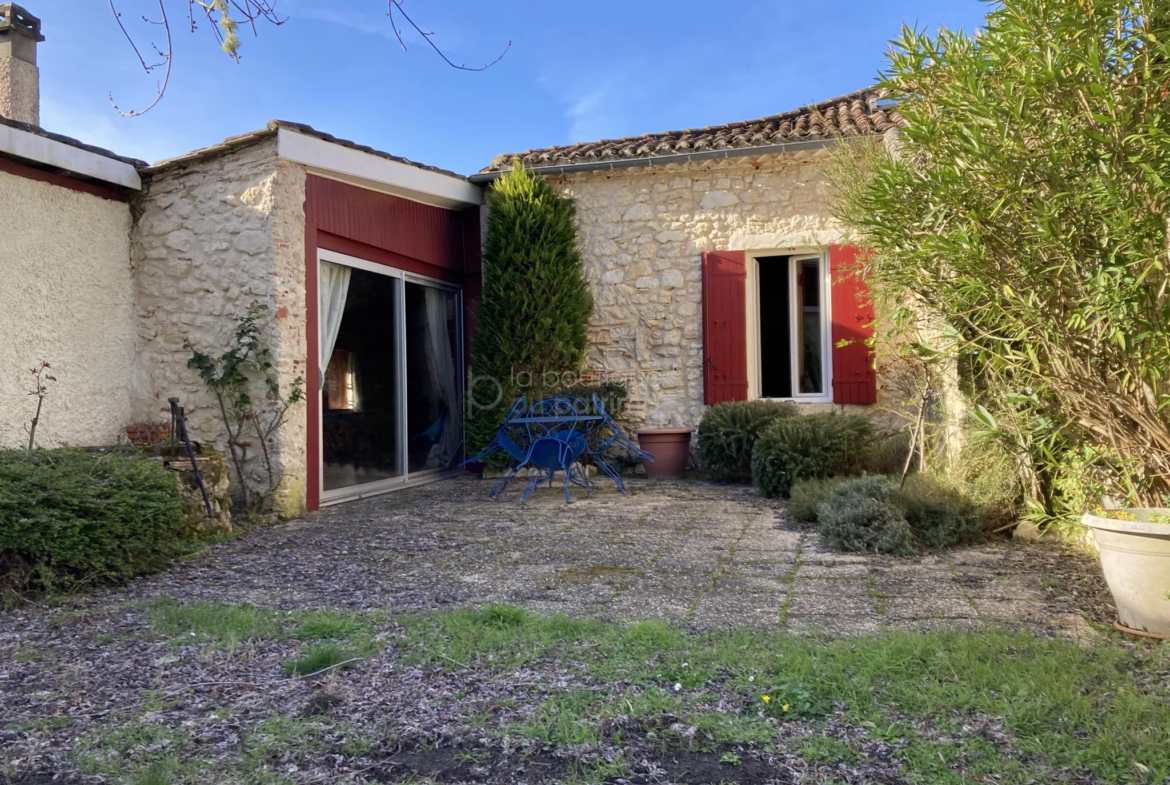 Propriété charmante en pierre à Grignols - 178 m² sur 4,5 hectares 