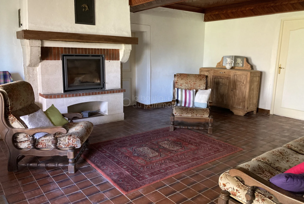 Propriété charmante en pierre à Grignols - 178 m² sur 4,5 hectares 