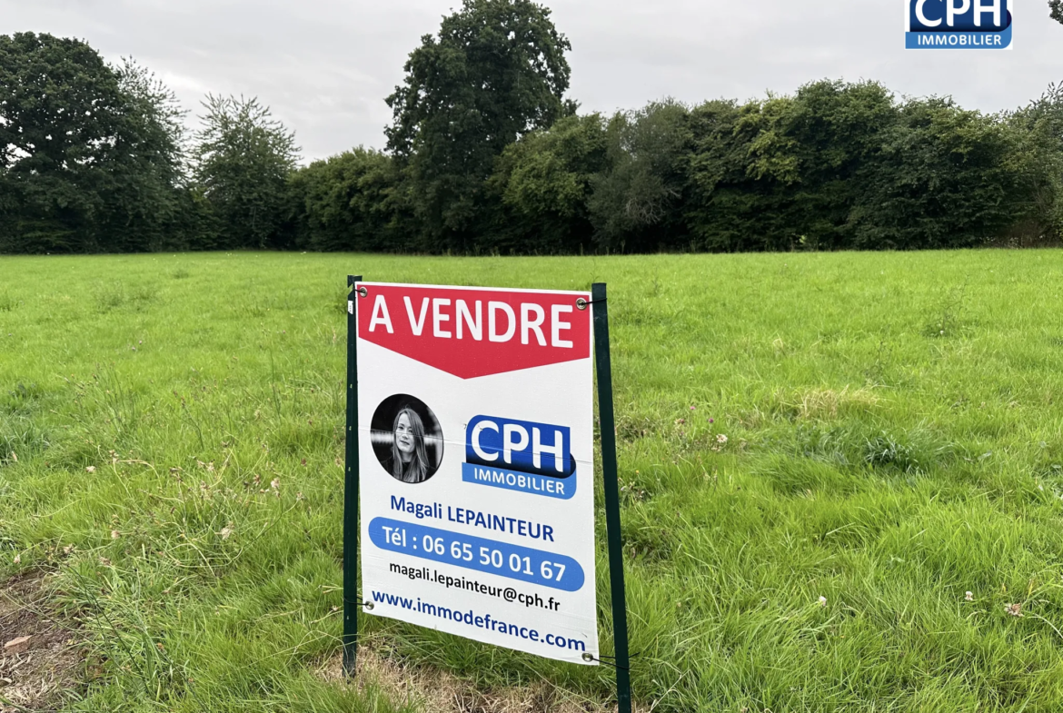 Terrain constructible à vendre à Le Bény Bocage - 1087 m² 