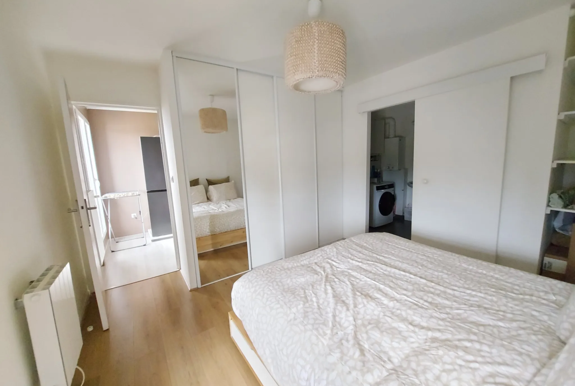 Vendu Loué : Appartement T2 avec Balcon à Rosny-sur-Seine 