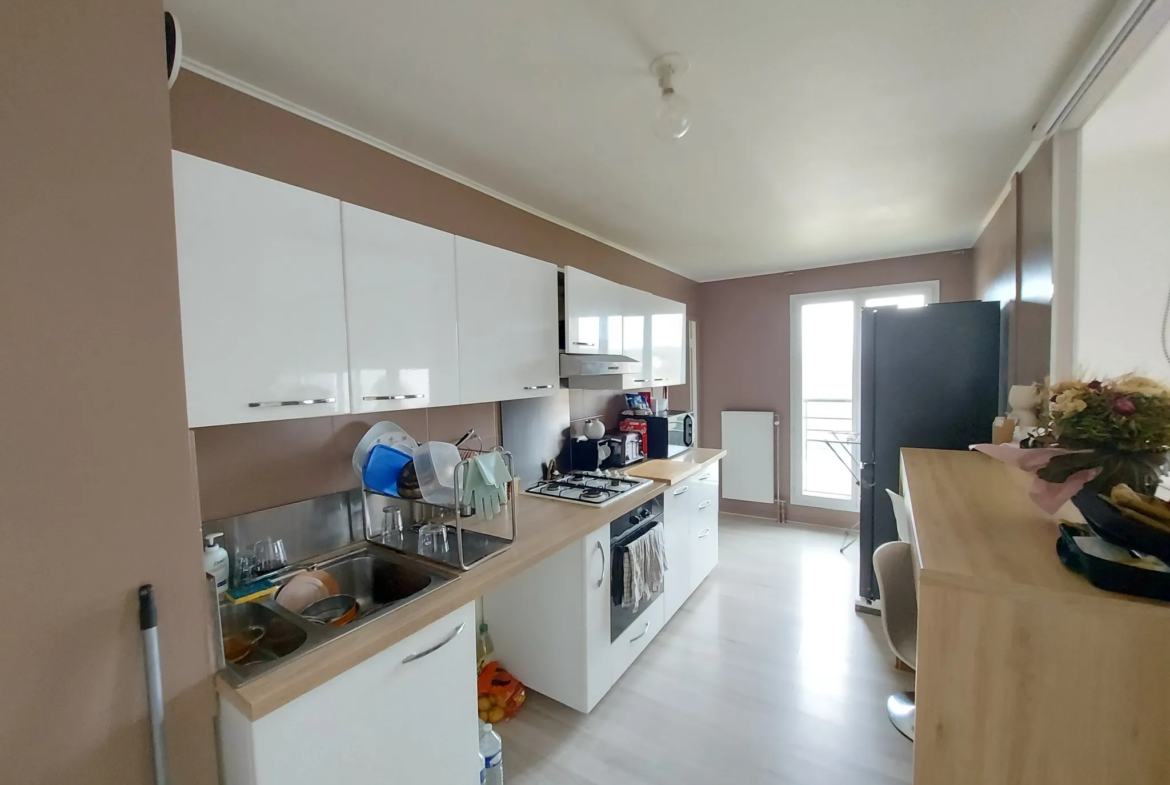 Vendu Loué : Appartement T2 avec Balcon à Rosny-sur-Seine 