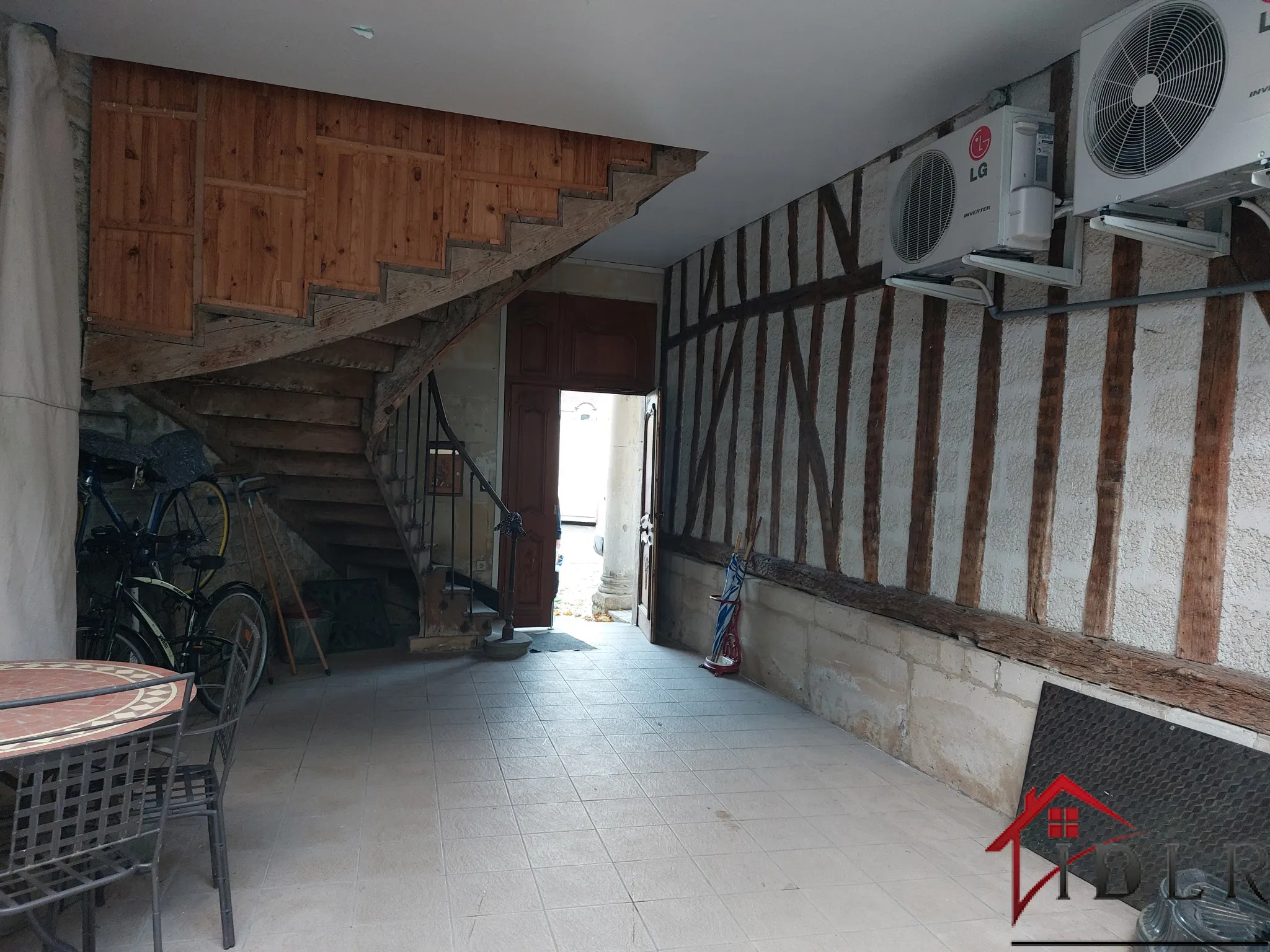 À vendre : Appartement de 164 m² à Wassy avec garage et 3 chambres 